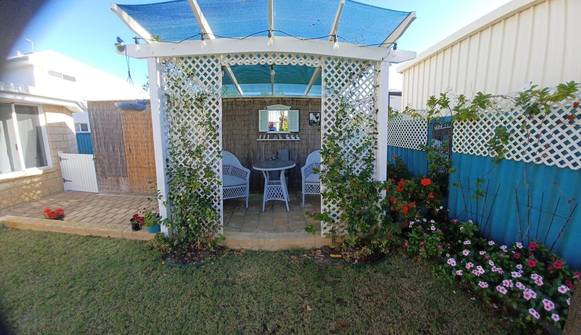 Palm Beach Guest House Rockingham Exterior photo