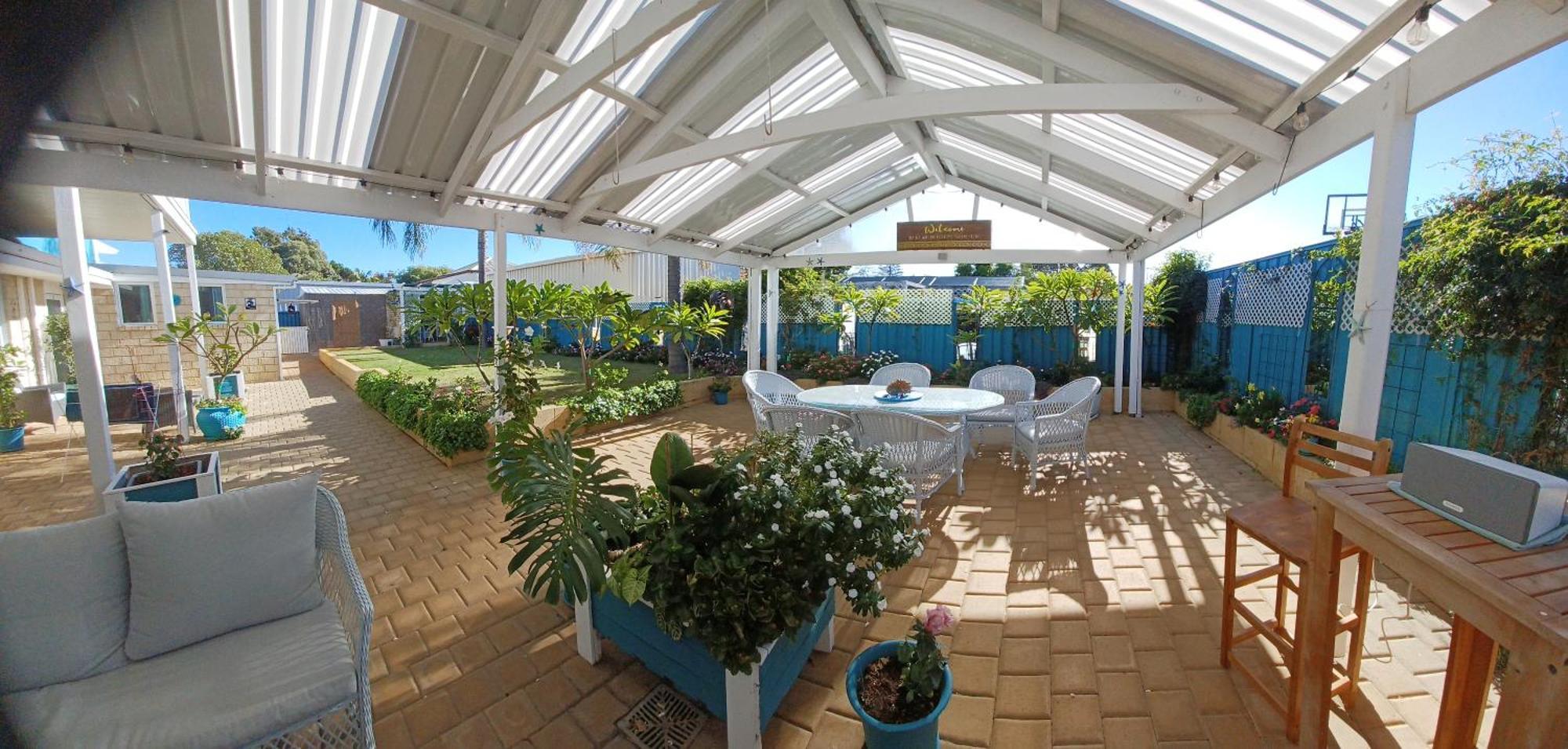 Palm Beach Guest House Rockingham Exterior photo